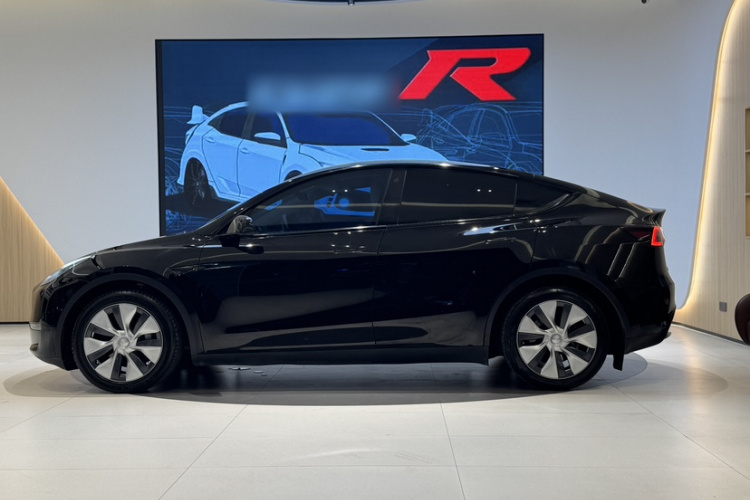 特斯拉 Model Y 2022款 长续航全轮驱动版车身外观6008