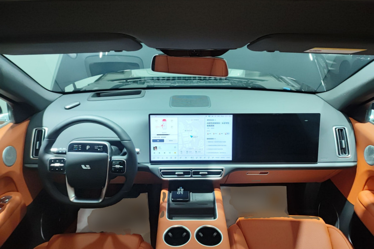 理想汽车 理想L6 2025款 Pro 智能焕新版中控内饰7002