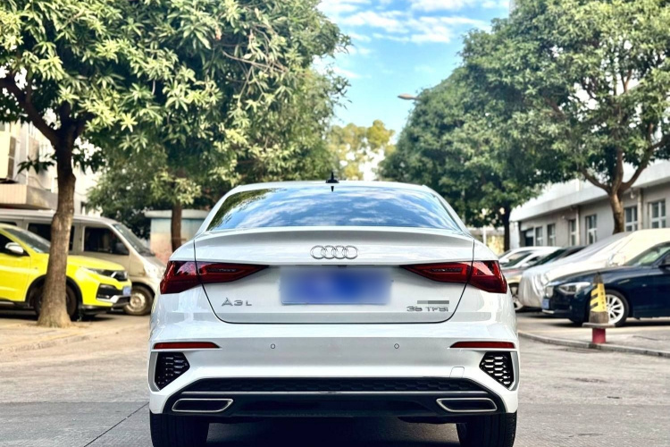 奥迪A3 2022款 A3L Limousine 35 TFSI 豪华运动型车身外观6006
