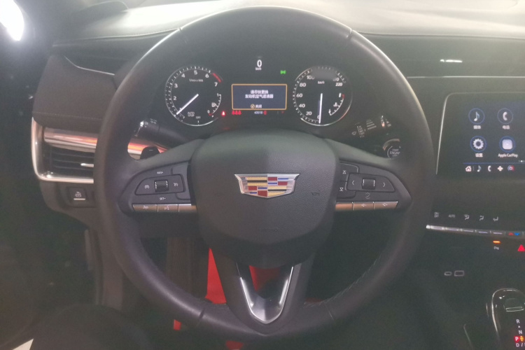 凯迪拉克XT4 2020款 改款 28T 两驱技术型中控内饰13