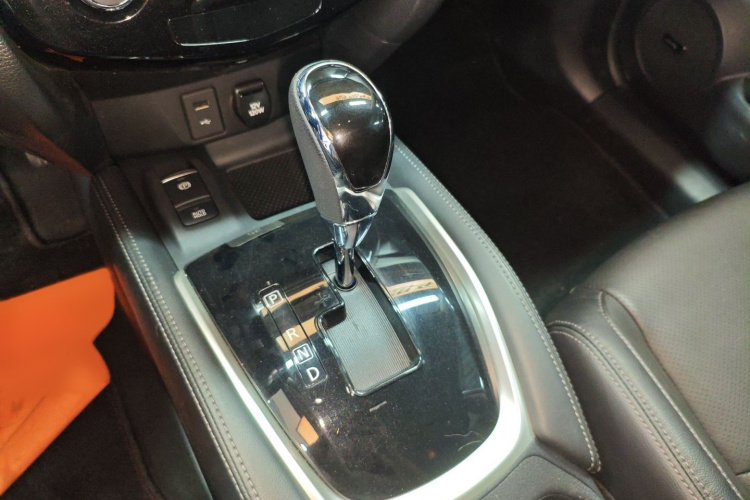 日产 奇骏 2021款 2.5L CVT 4WD XL ITS豪华纪念版局部细节18