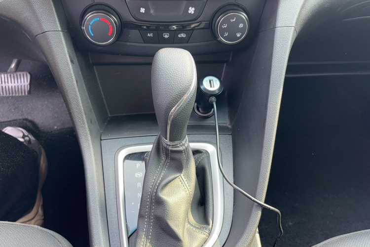 别克 英朗 2021款 改款 1.3T 自动轻混动进取型局部细节18