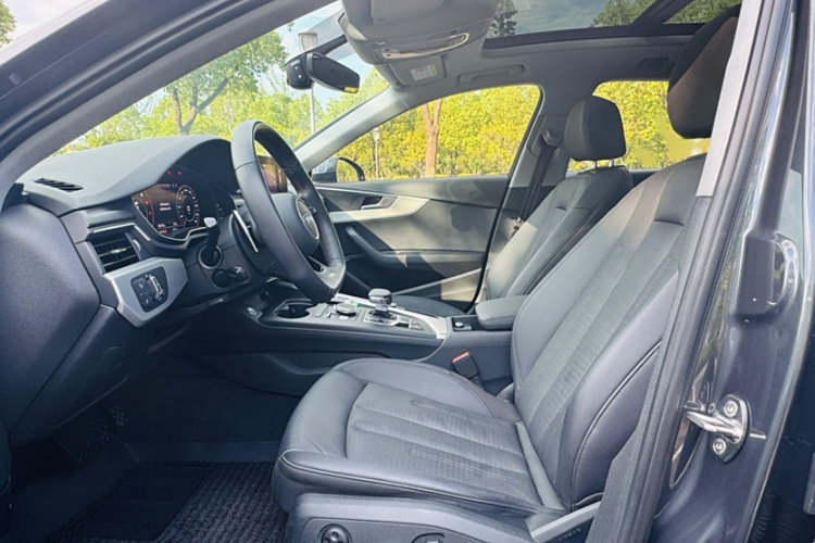 奥迪A4(进口) 2020款 Avant 先锋派 40 TFSI 时尚动感型中控内饰7003