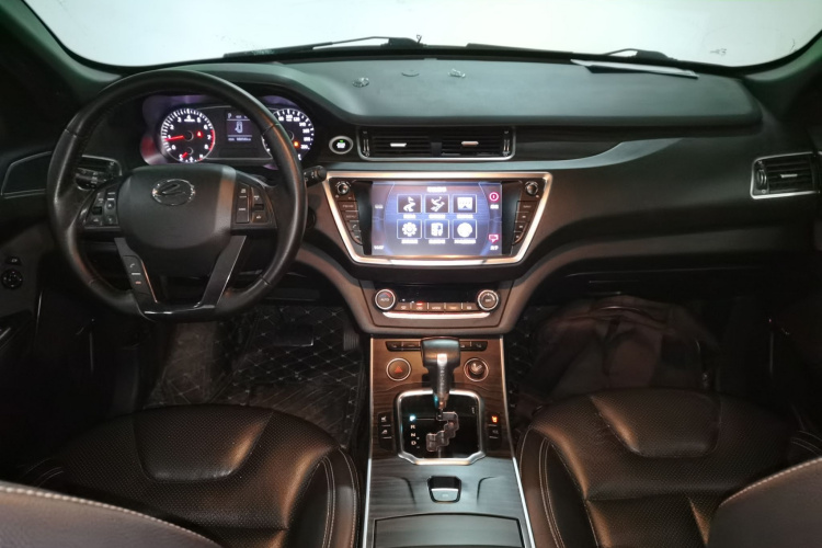 陆风X7 2015款 2.0T 全景尊贵版中控内饰7002