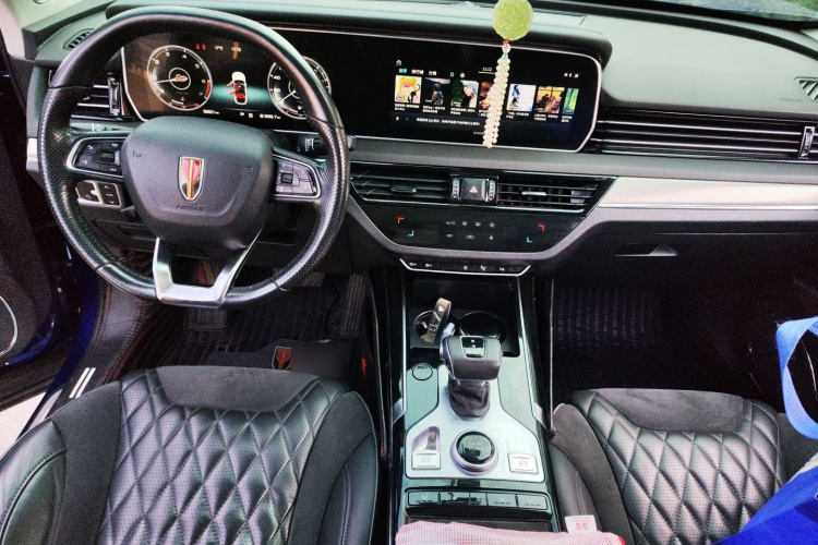 红旗HS5 2019款 2.0T 智联旗享版中控内饰7002