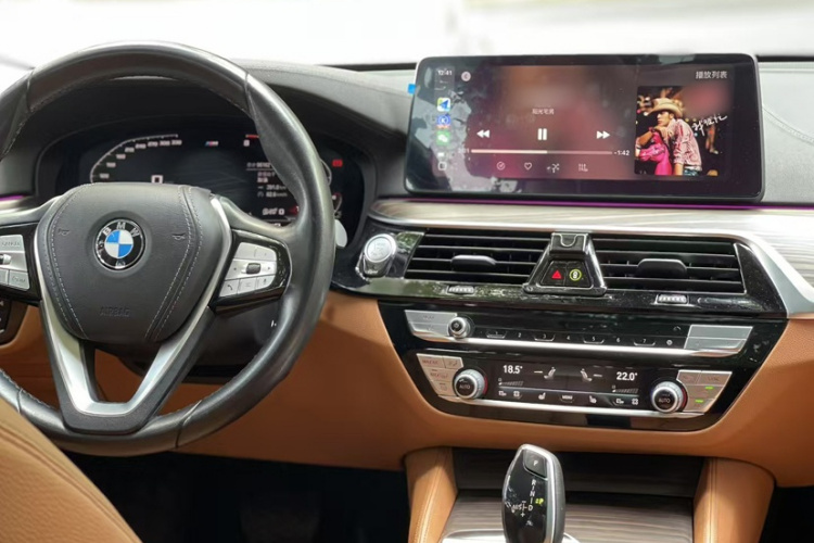 宝马6系GT 2021款 630i 豪华设计套装中控内饰7006