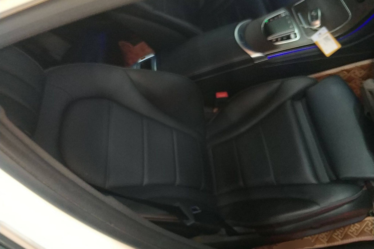 奔驰GLC 2020款 GLC 300 L 4MATIC 动感型局部细节41