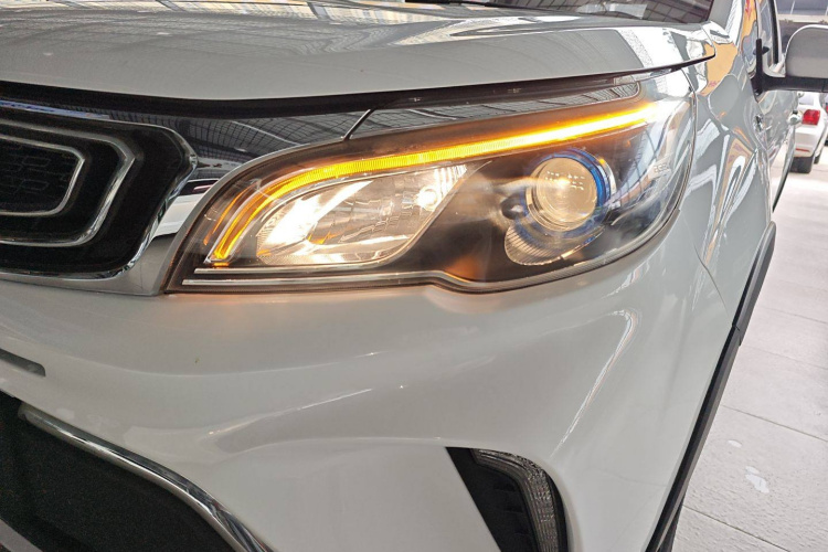 吉利汽车 远景X3 2017款 1.5L 自动尊贵型局部细节36