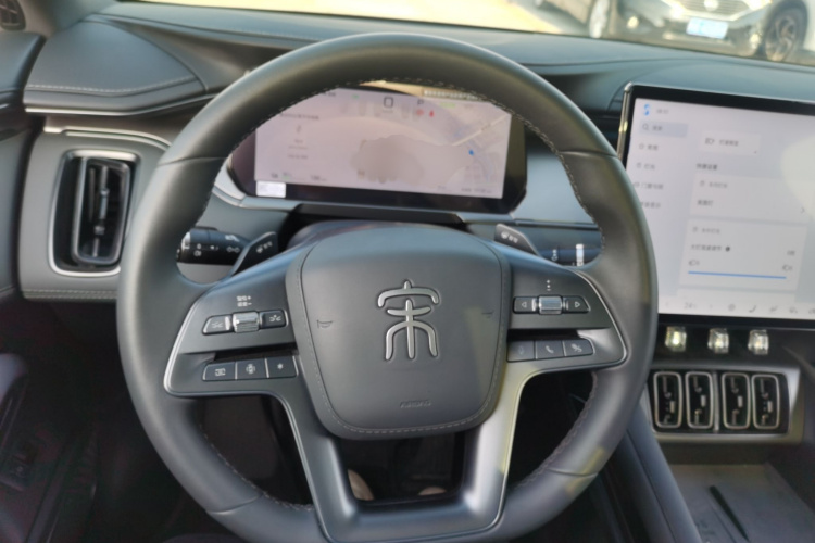 比亚迪 宋L EV 2025款 智驾版 662km 激光雷达卓越型局部细节13