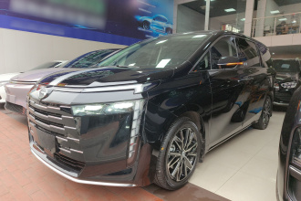 广汽传祺 传祺E8 2024款 荣耀系列 2.0L 荣耀版