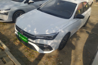 荣威i5 2021款 1.5L CVT铂金版