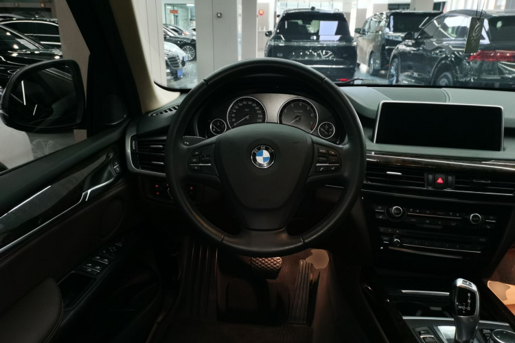 宝马X5(进口) 2015款 xDrive28i中控内饰13