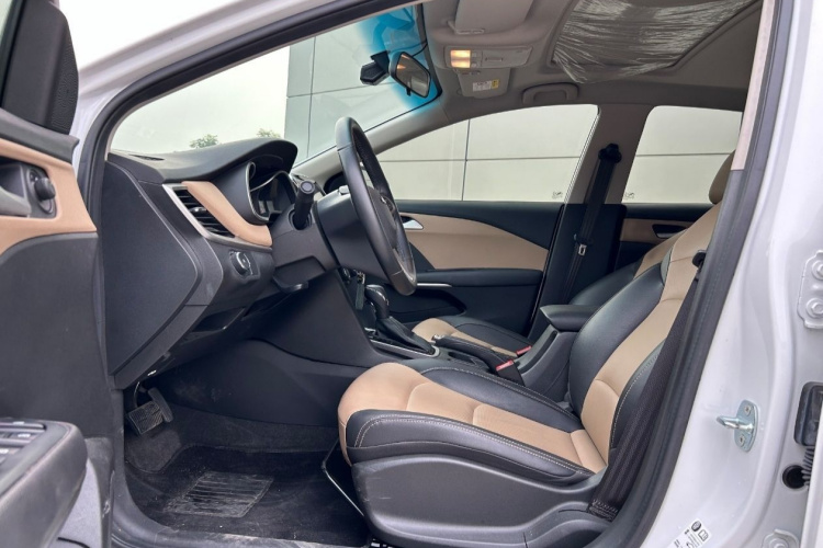 雪佛兰 科鲁泽 2022款 320 自动悦享天窗版局部细节19