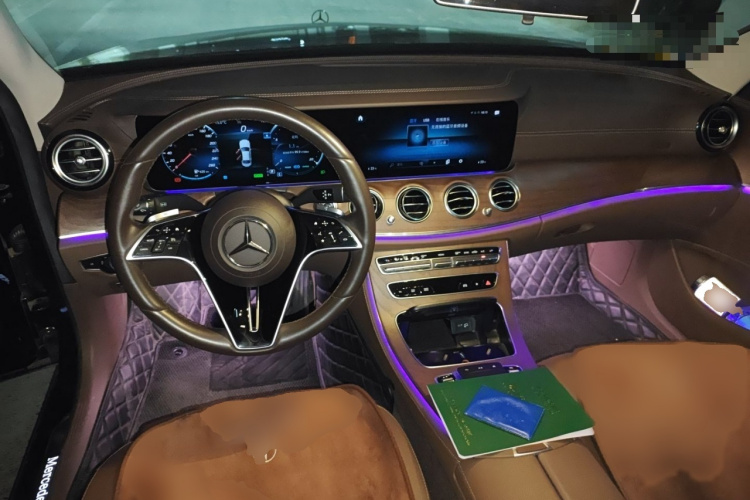 奔驰E级 2021款 E 260 L中控内饰7002