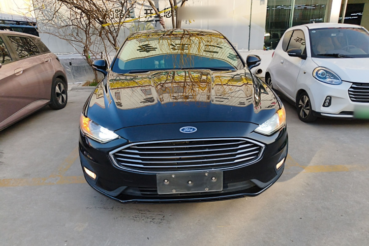 福特 蒙迪欧 2020款 EcoBoost 200 时尚型车身外观2