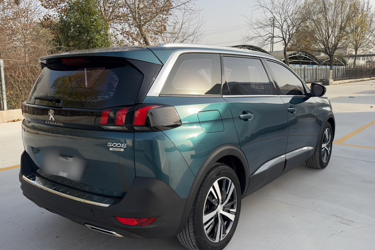 标致5008 2017款 350THP 7座精英版车身外观6003