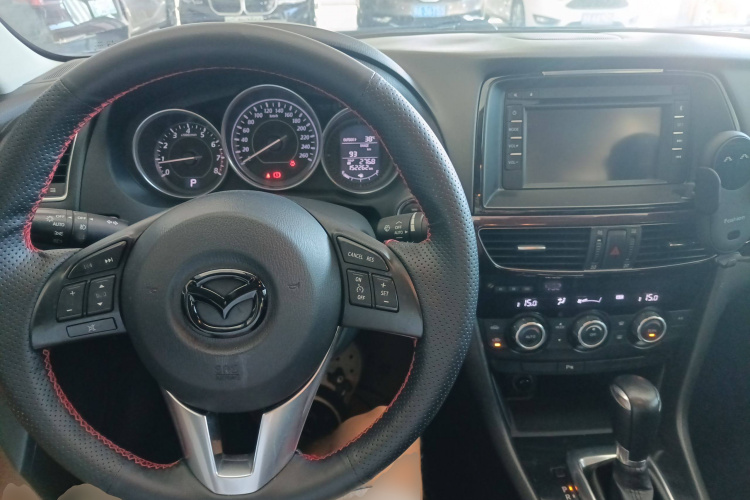 马自达 阿特兹 2014款 2.0L 蓝天豪华版中控内饰12