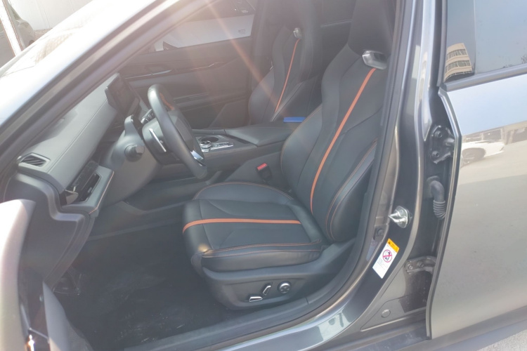 长安UNI-V 2024款 1.5T 尊贵型局部细节19