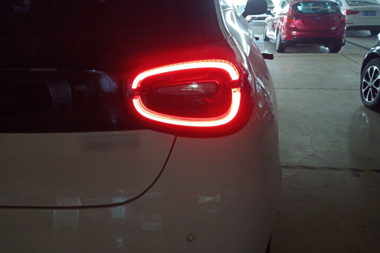 东风纳米 纳米01 2024款 焕新版 330 Plus智+车身外观6006