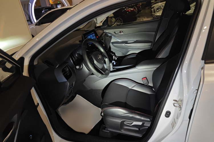 丰田 奕泽IZOA 2021款 2.0L 奕享版中控内饰20