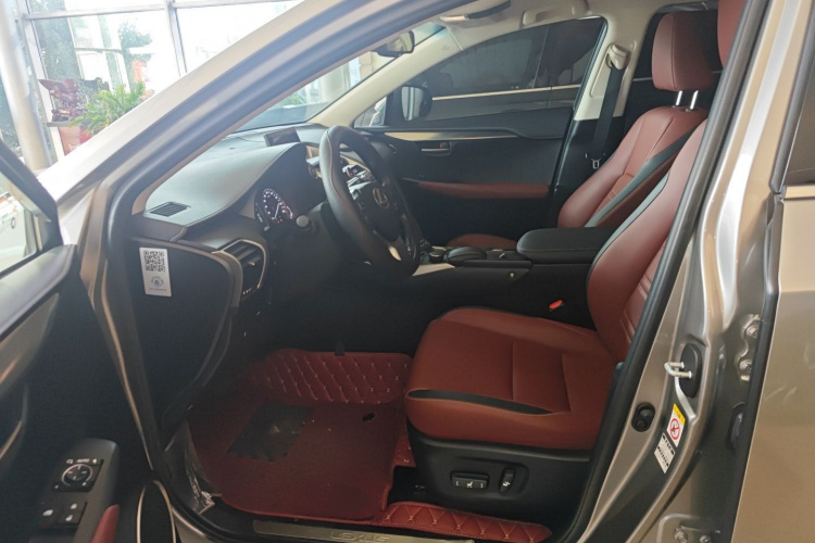 雷克萨斯NX 2016款 200 全驱 锋尚版中控内饰20