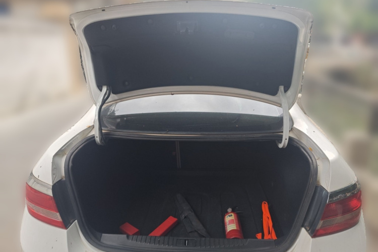 别克 英朗 2013款 GT 1.6L 自动舒适版中控内饰23