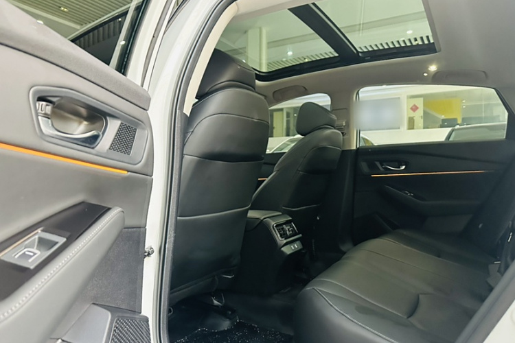 本田 雅阁 2023款 260TURBO 卓越版中控内饰7002