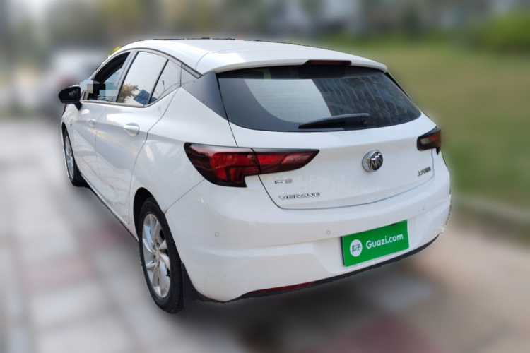 别克 威朗 2016款 两厢 15S 自动领先型车身外观5