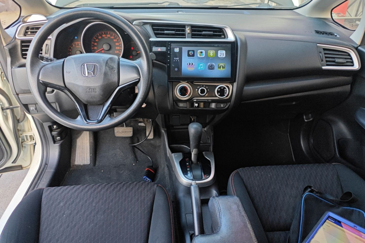 本田 飞度 2018款 1.5L CVT潮跑版中控内饰12