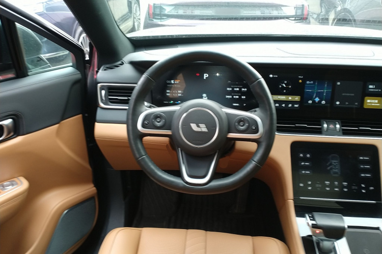 理想汽车 理想ONE 2020款 增程6座版中控内饰13