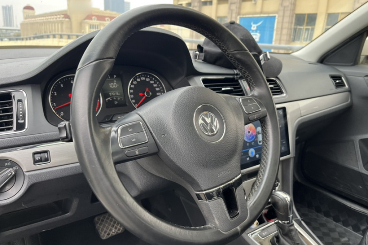 大众 朗逸 2013款 改款 1.6L 自动豪华版中控内饰7002