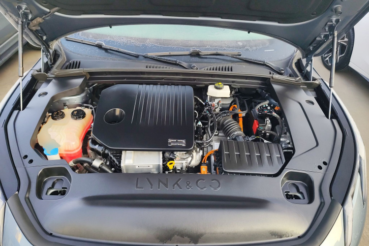 领克07 2024款 EM-P 126长续航 Ultra机舱底盘24