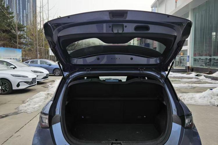 比亚迪 海豚 2023款 420km 时尚版中控内饰7006