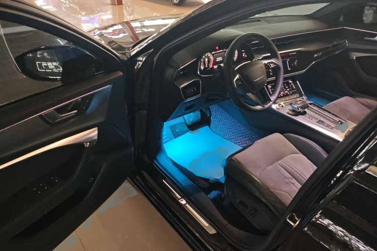 奥迪A6L 2021款 45 TFSI 臻选动感型中控内饰20