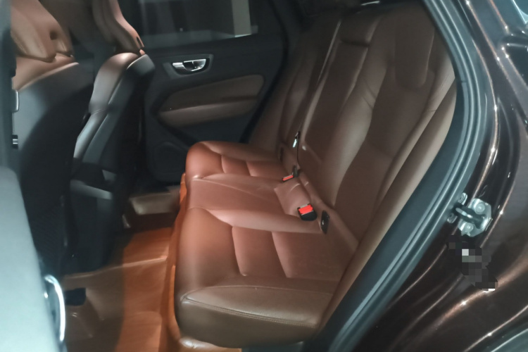 沃尔沃XC60 2021款 T5 四驱智逸豪华版中控内饰21