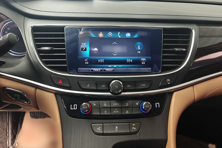 别克 君越 2018款 28T 精英型中控内饰7001