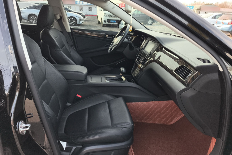 红旗H7 2021款 1.8T 公务版局部细节41