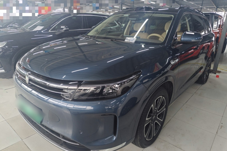 鸿蒙智行 问界M7 2024款 1.5T 智驾四驱Ultra版 5座车身外观1