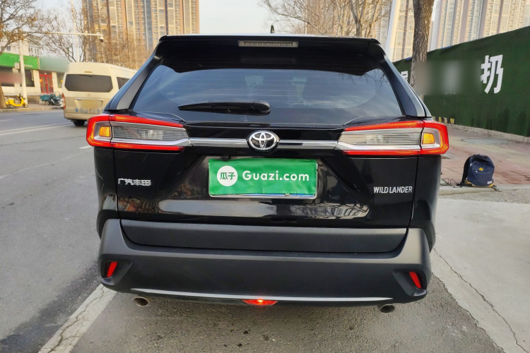 丰田 威兰达 2022款 改款 2.0L CVT两驱领先版车身外观6