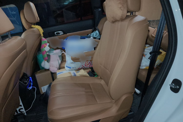 理想汽车 理想ONE 2020款 增程6座版中控内饰21