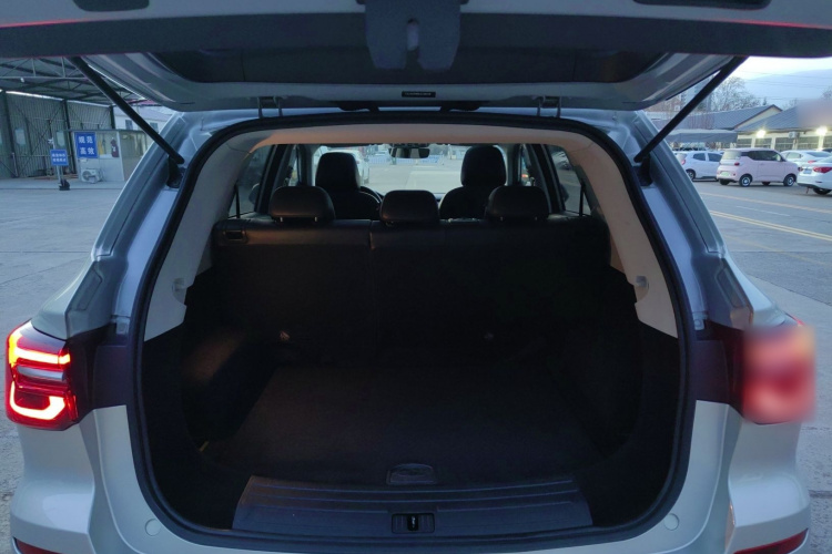 荣威RX5 2020款 PLUS 300TGI 手动Ali国潮豪华版局部细节23