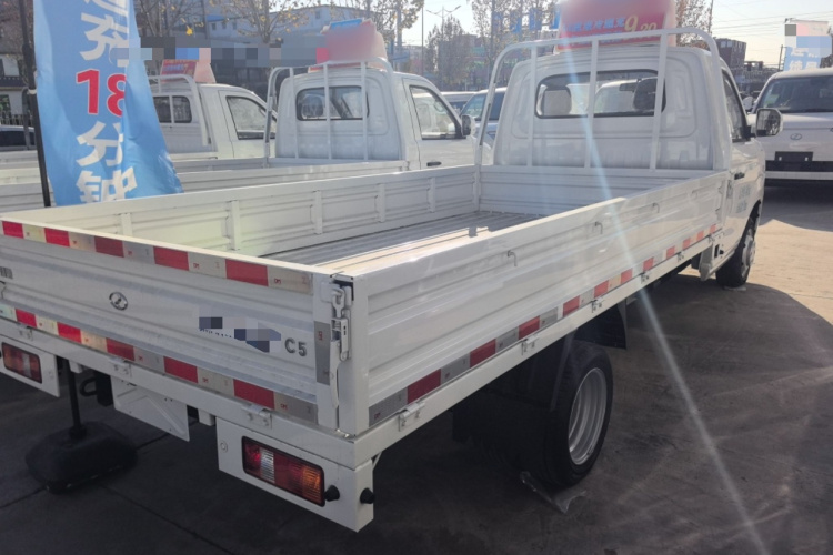 瑞驰汽车 瑞驰C5 2025款 纯电 单排 先锋版 栏板车身外观6003