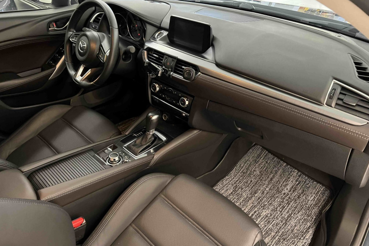 马自达 阿特兹 2018款 2.0L 智领科技版 国VI中控内饰7010