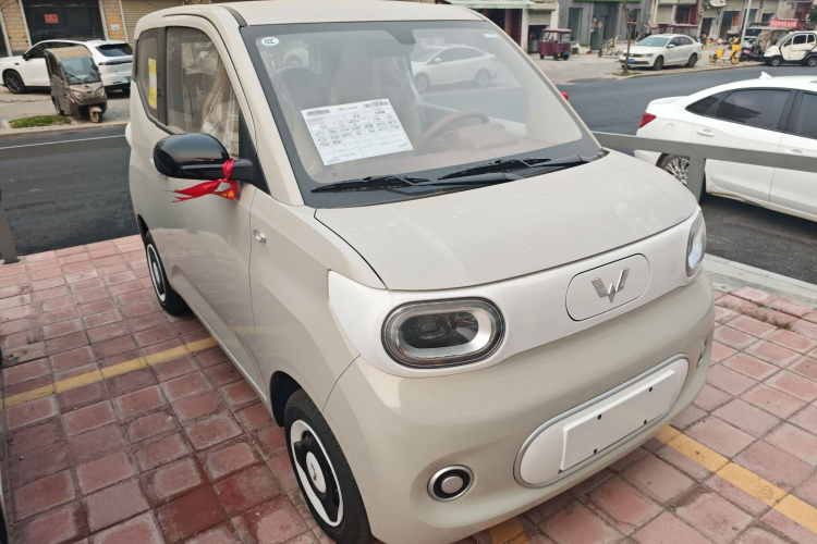 五菱汽车 宏光MINIEV 2024款 第三代 215km 青春版车身外观3