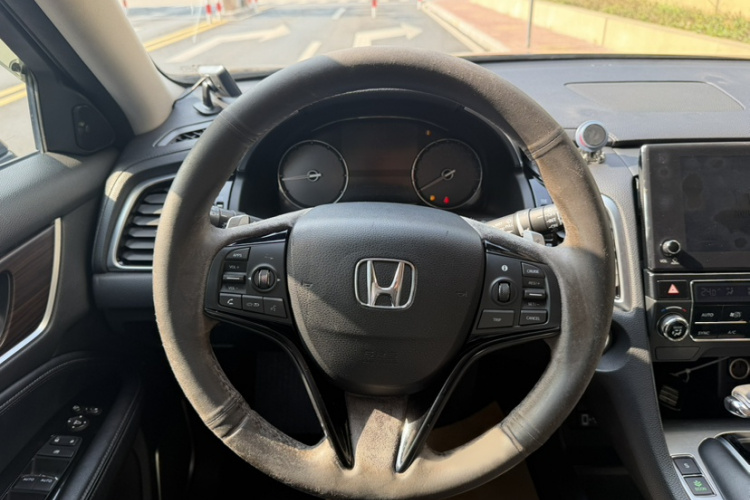 本田 冠道 2019款 240TURBO 两驱精英版局部细节13