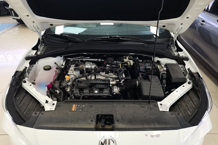名爵 MG5 2025款 180DVVT 全球抢先版机舱底盘24