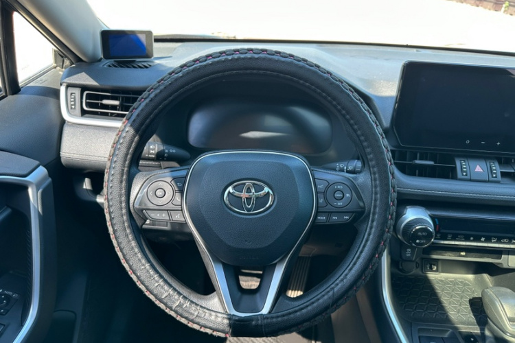 丰田 RAV4荣放 2023款 双擎 2.5L E-CVT两驱精英版局部细节13