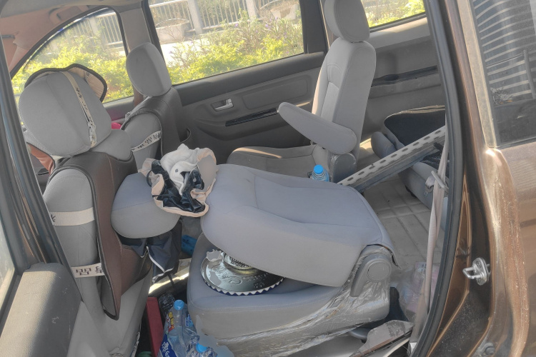 北汽威旺M20 2014款 1.5L标准型DAM15DL中控内饰21