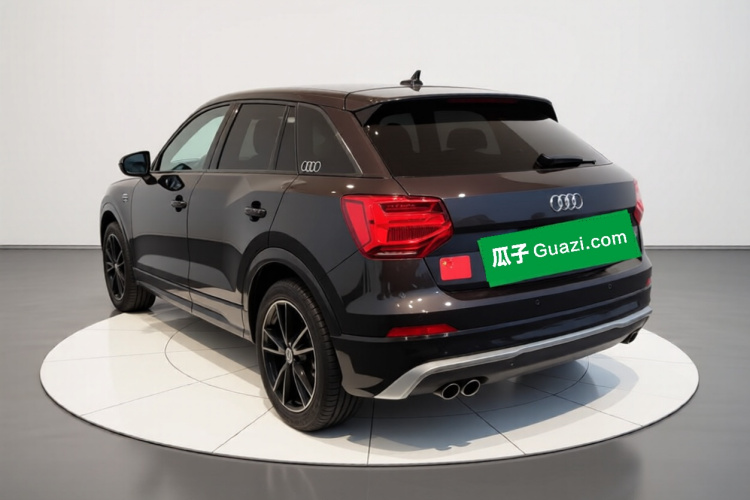 奥迪Q2L 2020款 35 TFSI 时尚动感型车身外观5