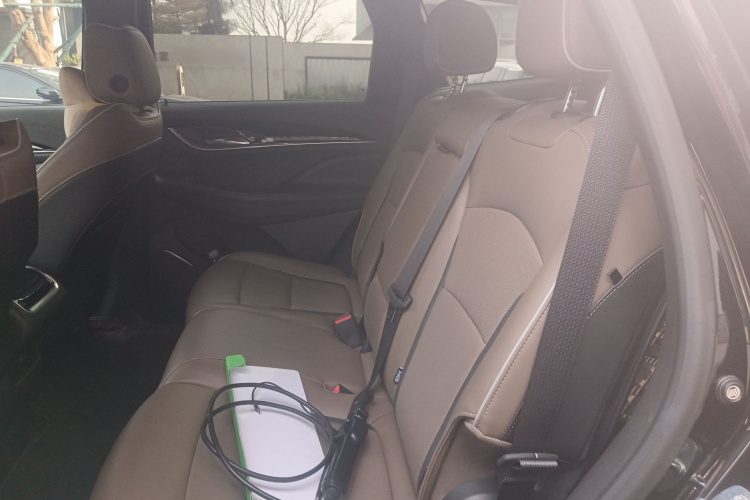 别克 昂科旗 2022款 652T 四驱尊享旗舰型 7座中控内饰21